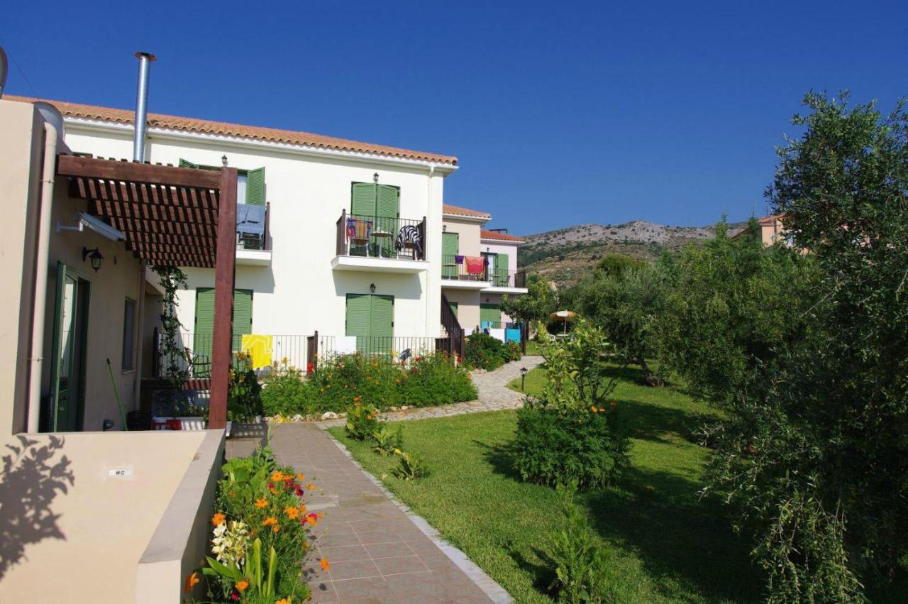 Livadaki Village Hotel Skala  ภายนอก รูปภาพ