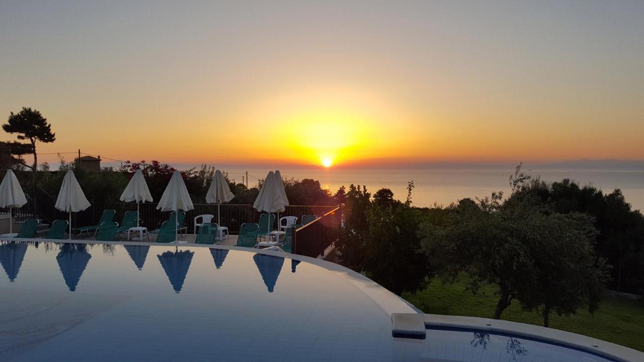 Livadaki Village Hotel Skala  ภายนอก รูปภาพ