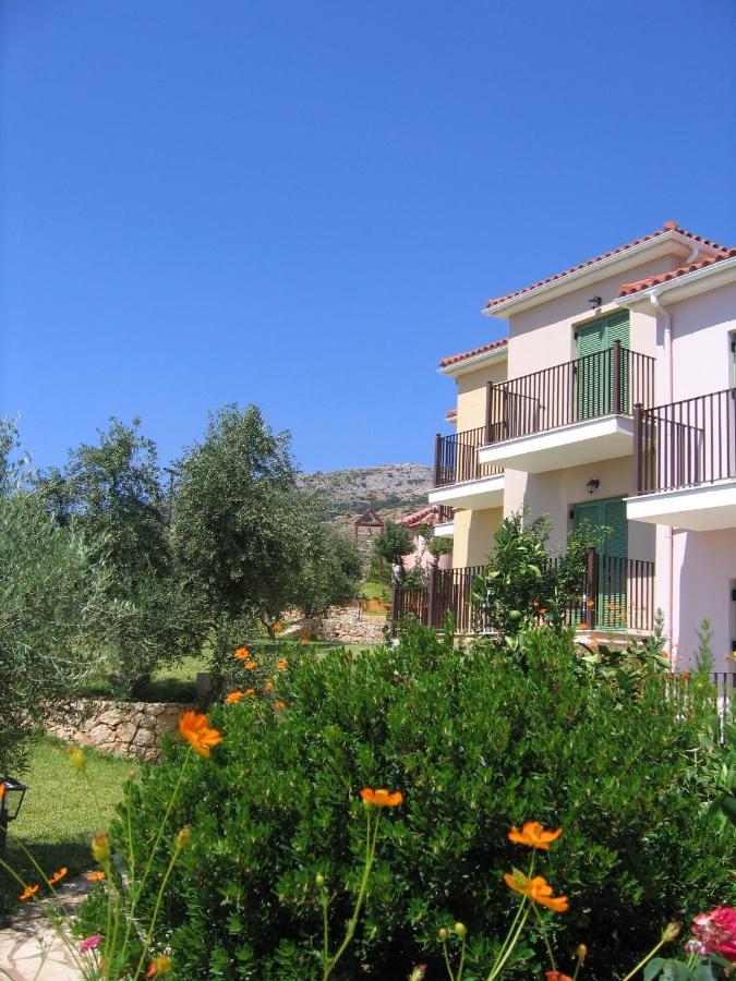 Livadaki Village Hotel Skala  ภายนอก รูปภาพ
