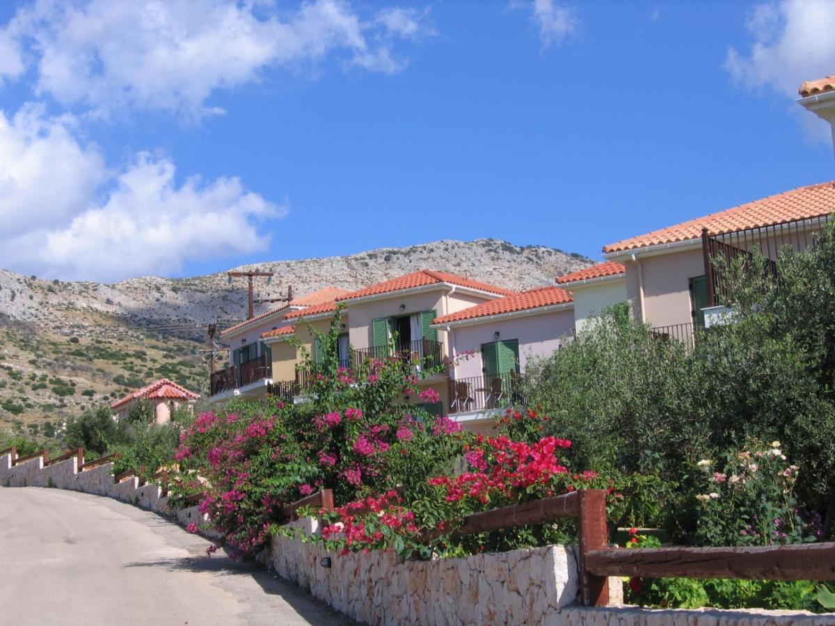 Livadaki Village Hotel Skala  ภายนอก รูปภาพ