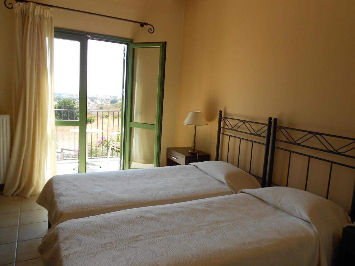 Livadaki Village Hotel Skala  ภายนอก รูปภาพ