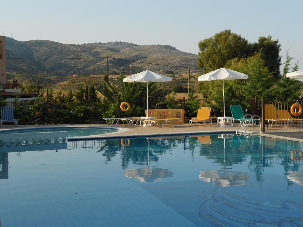 Livadaki Village Hotel Skala  ภายนอก รูปภาพ