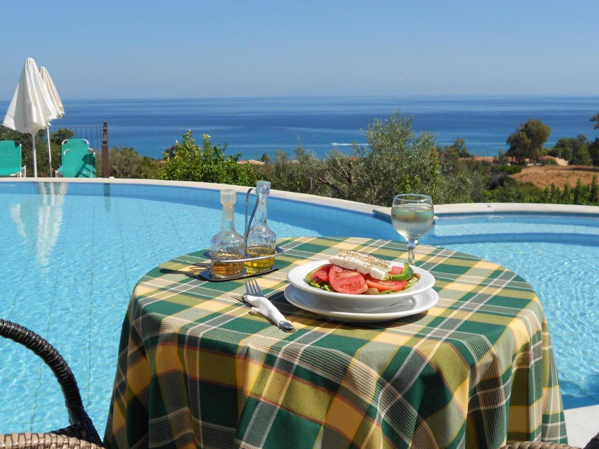 Livadaki Village Hotel Skala  ภายนอก รูปภาพ