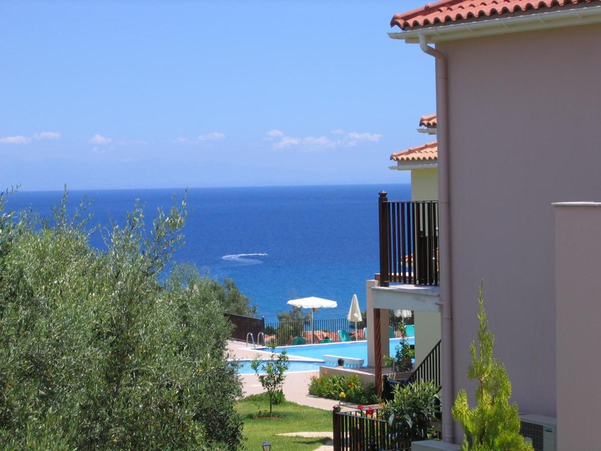 Livadaki Village Hotel Skala  ภายนอก รูปภาพ